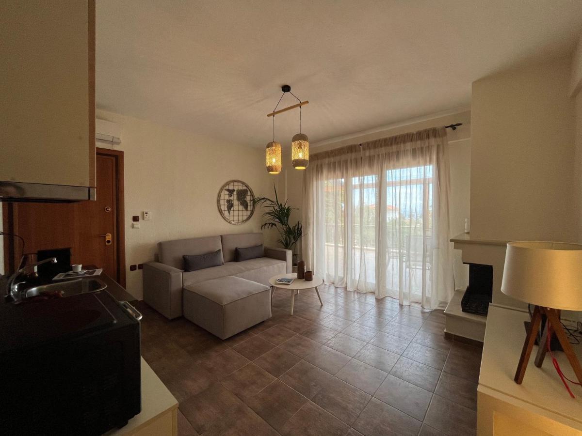 Captain'S Apartments Пефкохори Экстерьер фото