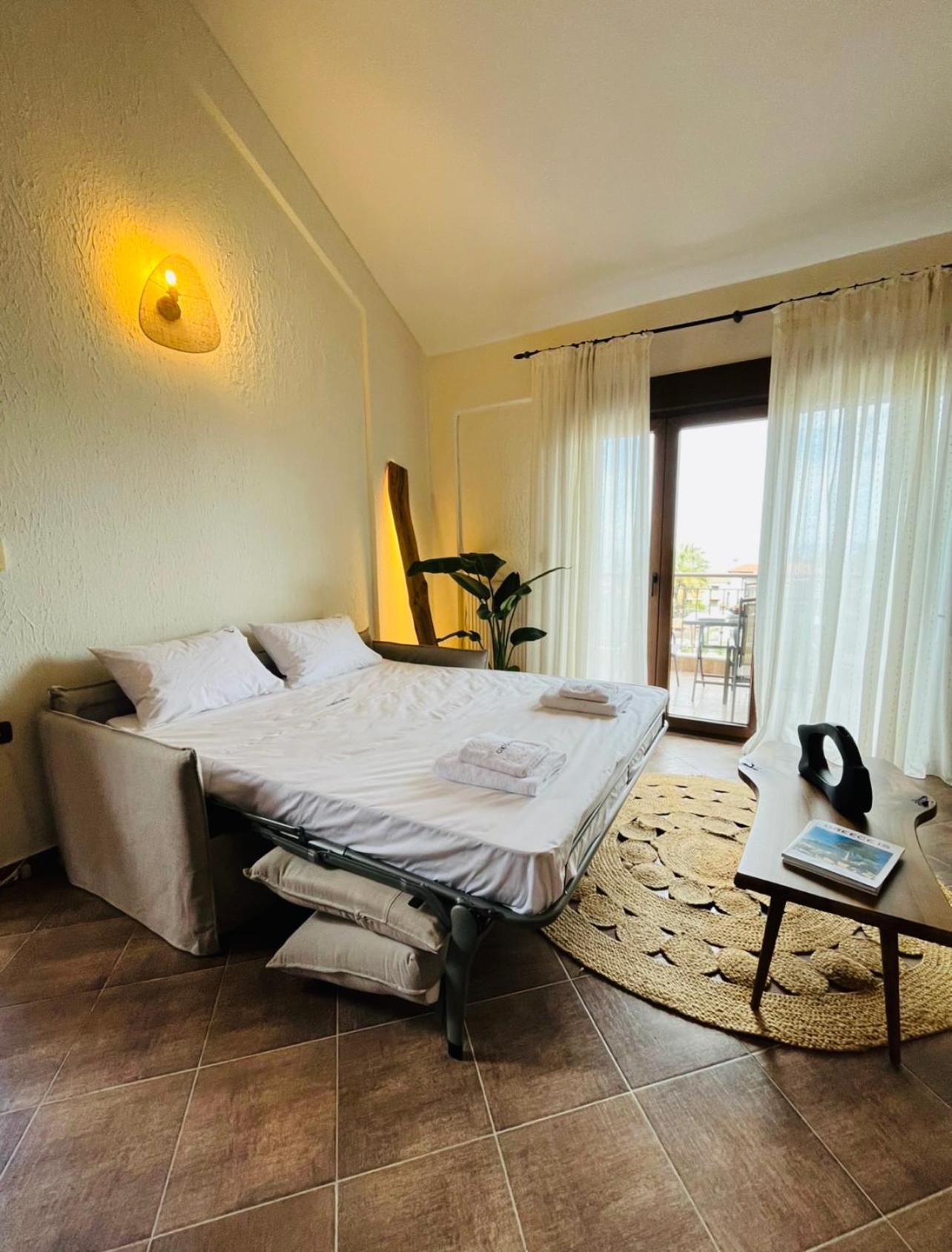 Captain'S Apartments Пефкохори Экстерьер фото